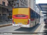 Empresa Metropolitana 729 na cidade de Recife, Pernambuco, Brasil, por Alexandre Dumas. Número da foto: #:id.