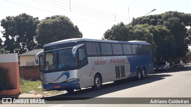 Adão Turismo 7669 na cidade de Salmourão, São Paulo, Brasil, por Adriano Caldeiran. ID da foto: 8616820.