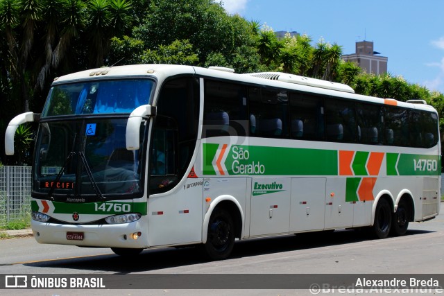 Empresa Gontijo de Transportes 14760 na cidade de Curitiba, Paraná, Brasil, por Alexandre Breda. ID da foto: 8618414.