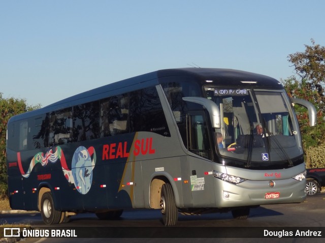 Real Sul Turismo 2011110 na cidade de Brasília, Distrito Federal, Brasil, por Douglas Andrez. Número da foto: #8669081.