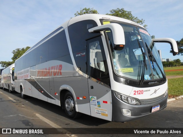 Pindatur Transporte e Turismo 2120 na cidade de Brasília, Distrito Federal, Brasil, por Vicente de Paulo Alves. Número da foto: #8675148.