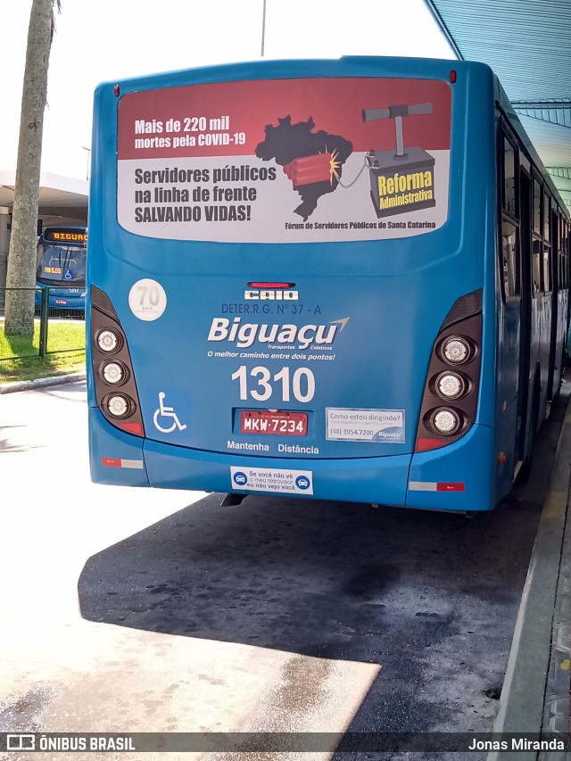 Biguaçu Transportes Coletivos Administração e Participação 1310 na cidade de Florianópolis, Santa Catarina, Brasil, por Jonas Miranda. ID da foto: 8675083.