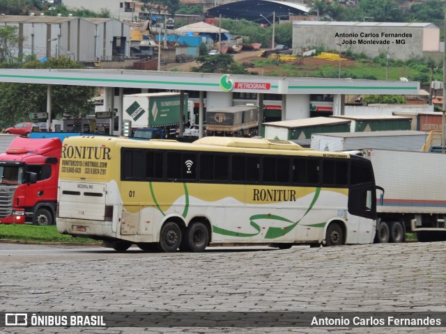 Ronitur 01 na cidade de João Monlevade, Minas Gerais, Brasil, por Antonio Carlos Fernandes. ID da foto: 8677225.