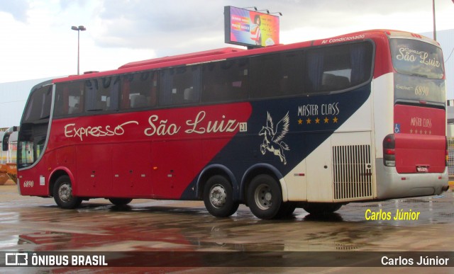 Expresso São Luiz 6890 na cidade de Goiânia, Goiás, Brasil, por Carlos Júnior. ID da foto: 8680957.