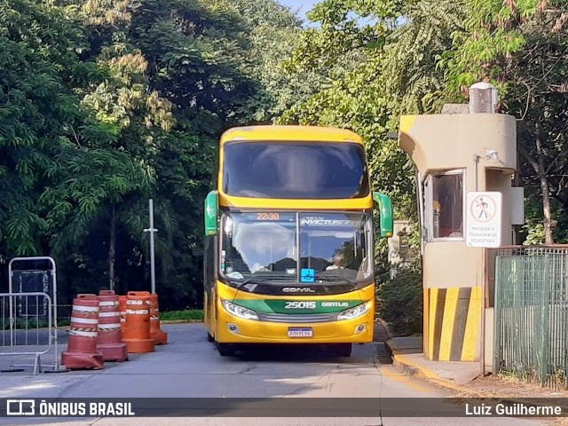 Empresa Gontijo de Transportes 25015 na cidade de São Paulo, São Paulo, Brasil, por Luiz Guilherme. Número da foto: #8680120.