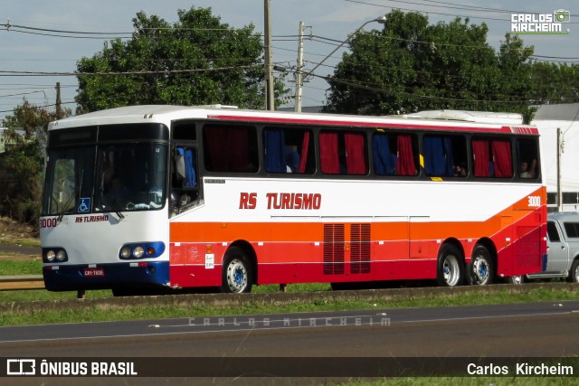 RS Turismo 3000 na cidade de Foz do Iguaçu, Paraná, Brasil, por Carlos Kircheim. ID da foto: 8681345.