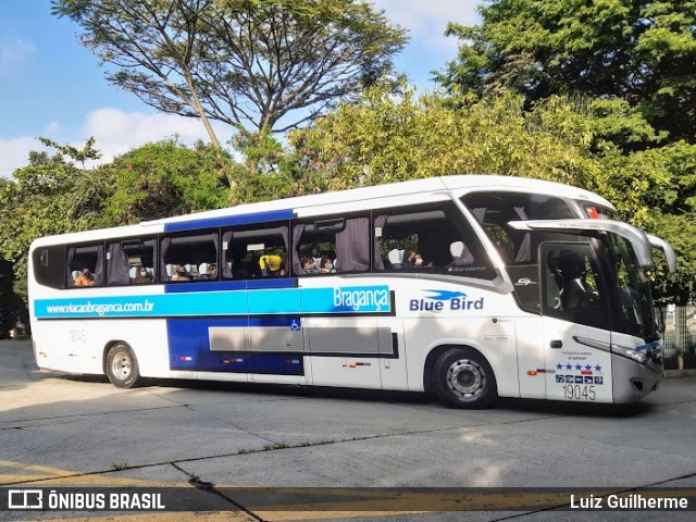 Auto Viação Bragança 19045 na cidade de São Paulo, São Paulo, Brasil, por Luiz Guilherme. Número da foto: #8681957.