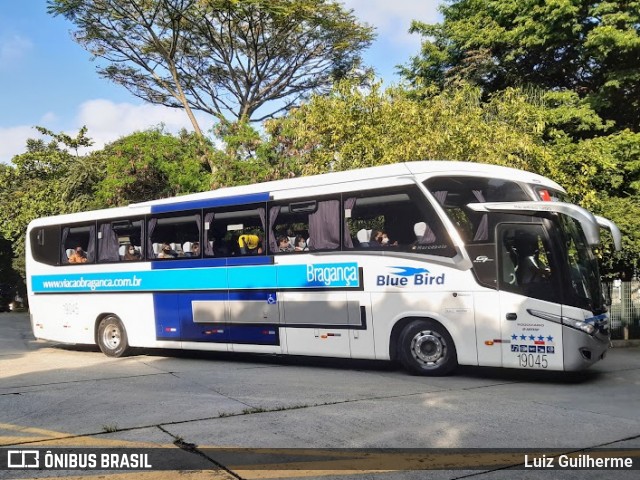 Auto Viação Bragança 19045 na cidade de São Paulo, São Paulo, Brasil, por Luiz Guilherme. ID da foto: 8681957.