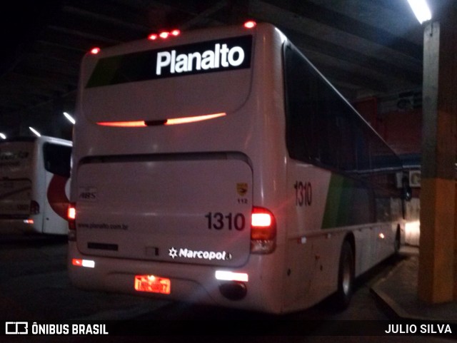 Planalto Transportes 1310 na cidade de Porto Alegre, Rio Grande do Sul, Brasil, por JULIO SILVA. Número da foto: #8682369.