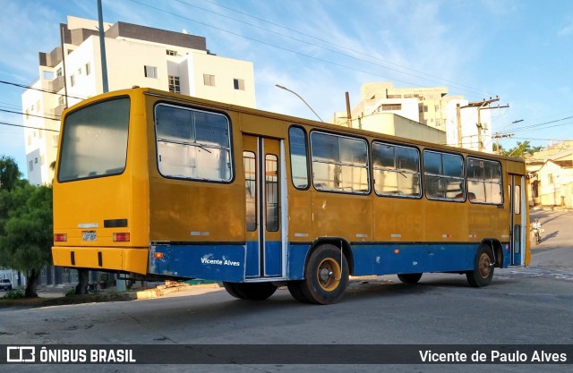 Ônibus Particulares 0517 na cidade de Santo Antônio do Monte, Minas Gerais, Brasil, por Vicente de Paulo Alves. ID da foto: 8684891.