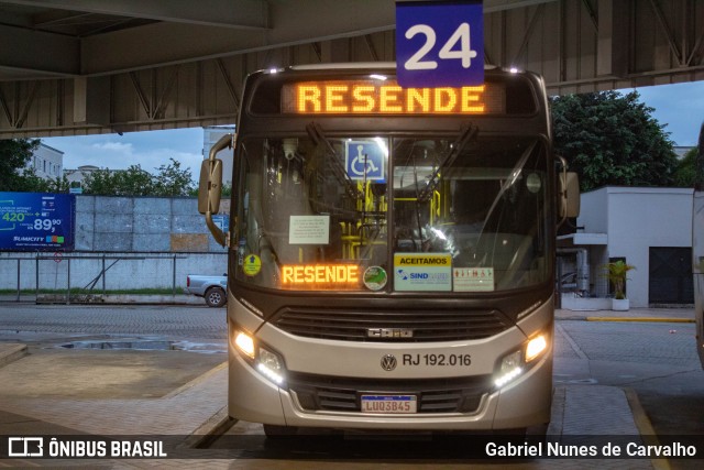 Viação Resendense RJ 192.016 na cidade de Resende, Rio de Janeiro, Brasil, por Gabriel Nunes de Carvalho. ID da foto: 8685139.