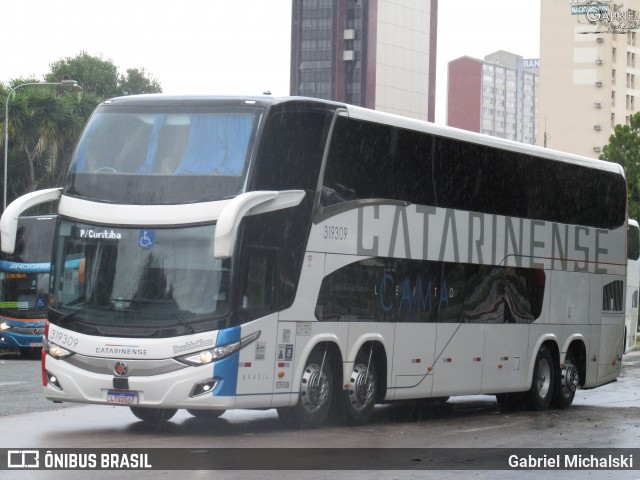 Auto Viação Catarinense 319309 na cidade de Curitiba, Paraná, Brasil, por Gabriel Michalski. ID da foto: 8686142.