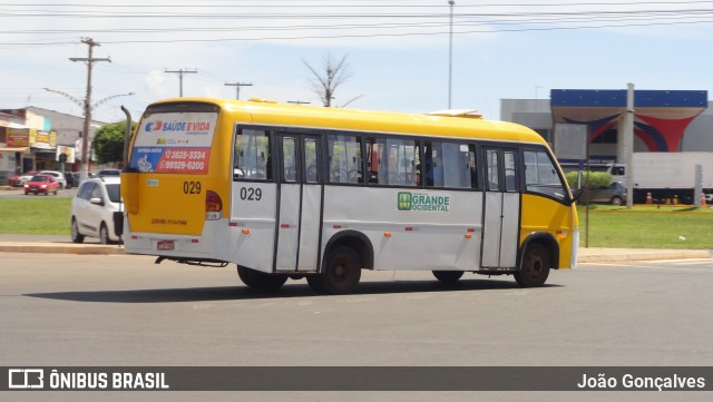 Grande Ocidental 029 na cidade de Novo Gama, Goiás, Brasil, por João Gonçalves. ID da foto: 8686878.