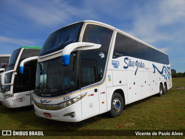 São João Turismo 835 na cidade de Brasília, Distrito Federal, Brasil, por Vicente de Paulo Alves. Número da foto: #8692045.