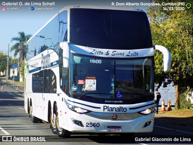 Planalto Transportes 2560 na cidade de Curitiba, Paraná, Brasil, por Gabriel Giacomin de Lima. Número da foto: #8690881.