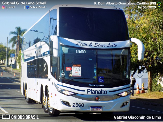 Planalto Transportes 2560 na cidade de Curitiba, Paraná, Brasil, por Gabriel Giacomin de Lima. ID da foto: 8690881.