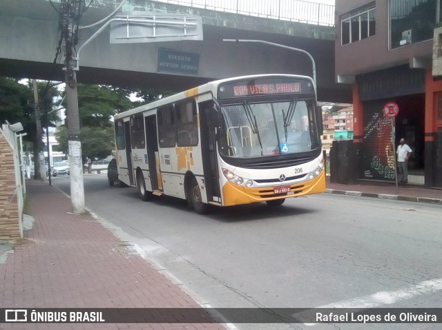 Radial Transporte Coletivo 206 na cidade de Ferraz de Vasconcelos, São Paulo, Brasil, por Rafael Lopes de Oliveira. Número da foto: #8692859.