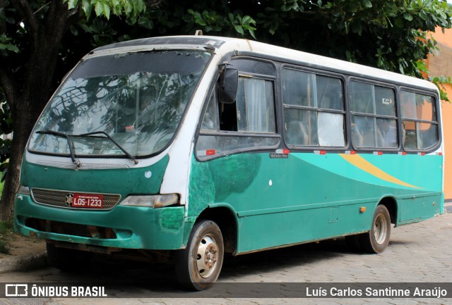 Ônibus Particulares 1233 na cidade de Santa Maria de Itabira, Minas Gerais, Brasil, por Luís Carlos Santinne Araújo. ID da foto: 8692938.