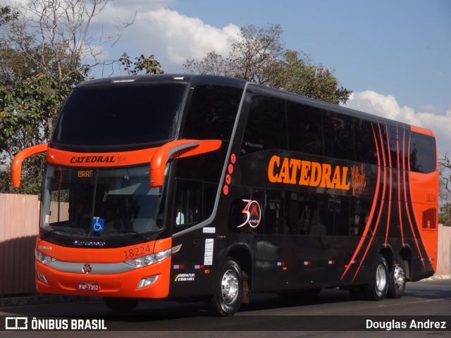 Catedral Turismo 18224 na cidade de Brasília, Distrito Federal, Brasil, por Douglas Andrez. Número da foto: #8691238.
