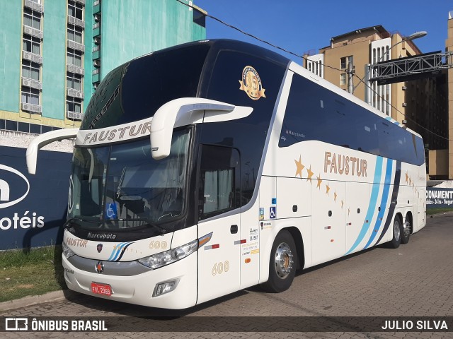 Faustur Turismo 600 na cidade de Porto Alegre, Rio Grande do Sul, Brasil, por JULIO SILVA. Número da foto: #8624398.