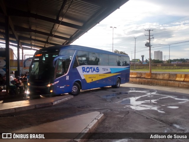 RodeRotas - Rotas de Viação do Triângulo 72114 na cidade de Taguatinga, Distrito Federal, Brasil, por Adilson de Sousa. ID da foto: 8622348.