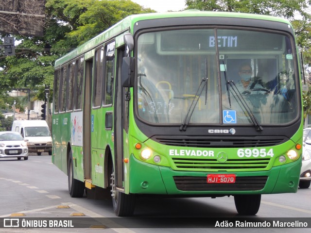 Viação Santa Edwiges 69954 na cidade de Belo Horizonte, Minas Gerais, Brasil, por Adão Raimundo Marcelino. Número da foto: #8624627.