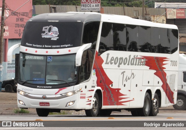 Leopoldina Turismo 7000 na cidade de Conselheiro Lafaiete, Minas Gerais, Brasil, por Rodrigo  Aparecido. Número da foto: #8632427.