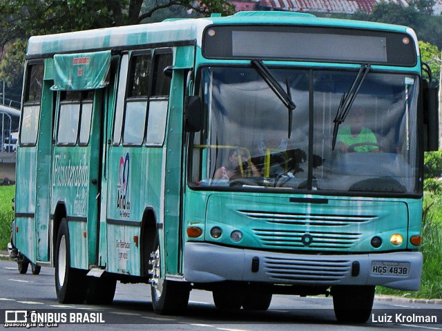 Ônibus Particulares Fisioterapia-Móvel na cidade de Juiz de Fora, Minas Gerais, Brasil, por Luiz Krolman. ID da foto: 8632679.