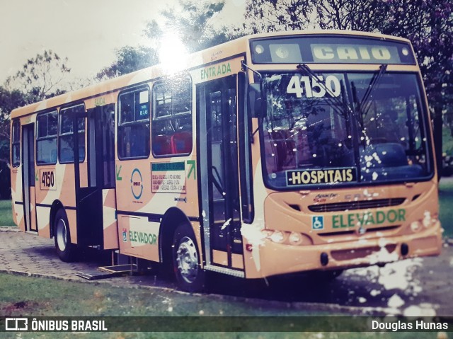 Auto Omnibus Nova Suissa  na cidade de Belo Horizonte, Minas Gerais, Brasil, por Douglas Hunas. Número da foto: #8630669.