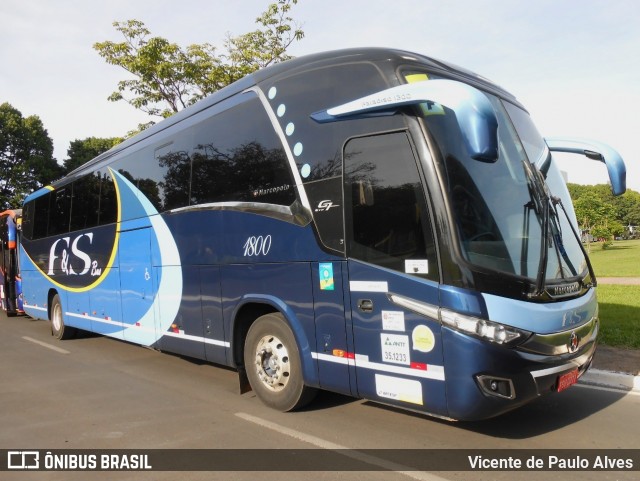 F&S Bus - Ferreira & Stefanini Locadora e Turismo 1800 na cidade de Brasília, Distrito Federal, Brasil, por Vicente de Paulo Alves. ID da foto: 8634265.