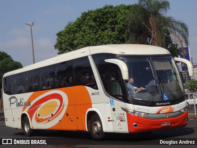 Viação Platina 1900 na cidade de Uberaba, Minas Gerais, Brasil, por Douglas Andrez. ID da foto: 8696365.