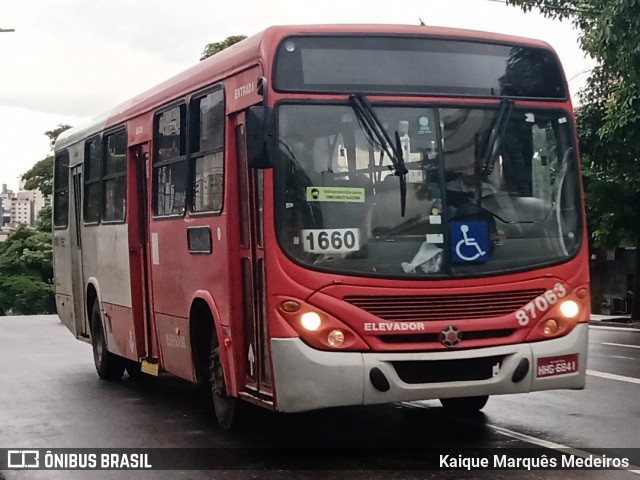 Transmoreira 87063 na cidade de Belo Horizonte, Minas Gerais, Brasil, por Kaique Marquês Medeiros . Número da foto: #8695038.