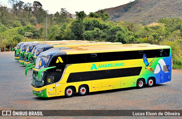 Viação Amarelinho 13302 na cidade de Oliveira, Minas Gerais, Brasil, por Lucas Elson de Oliveira. Número da foto: #8720861.