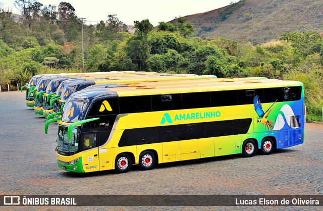 Viação Amarelinho 13302 na cidade de Oliveira, Minas Gerais, Brasil, por Lucas Elson de Oliveira. ID da foto: 8720861.