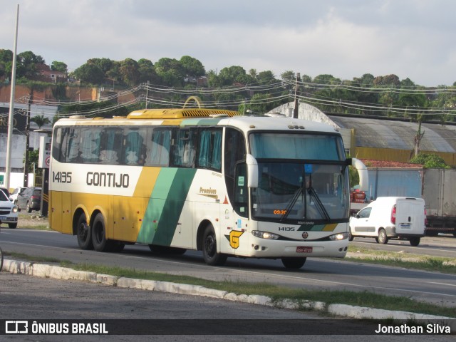 Empresa Gontijo de Transportes 14135 na cidade de Jaboatão dos Guararapes, Pernambuco, Brasil, por Jonathan Silva. Número da foto: #8720416.