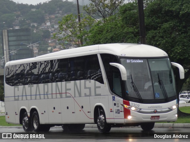 Auto Viação Catarinense 3309 na cidade de Florianópolis, Santa Catarina, Brasil, por Douglas Andrez. ID da foto: 8729045.