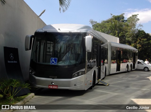 Mercedes-Benz 0560 na cidade de São Paulo, São Paulo, Brasil, por Cecílio Júnior. ID da foto: 8729048.