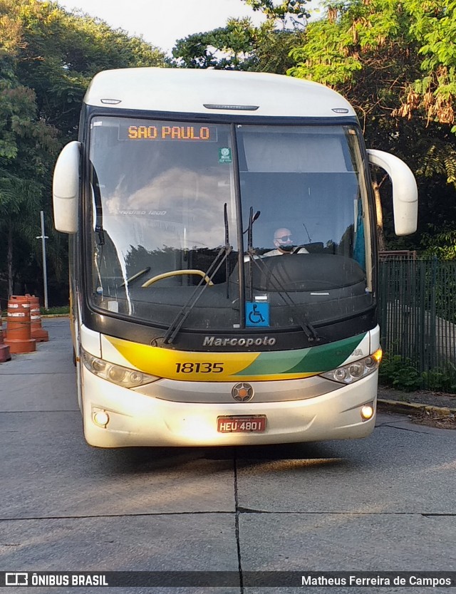 Empresa Gontijo de Transportes 18135 na cidade de São Paulo, São Paulo, Brasil, por Matheus Ferreira de Campos. ID da foto: 8732636.