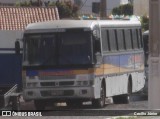Ônibus Particulares 2200 na cidade de Irecê, Bahia, Brasil, por Cecílio Júnior. Número da foto: #8733162.