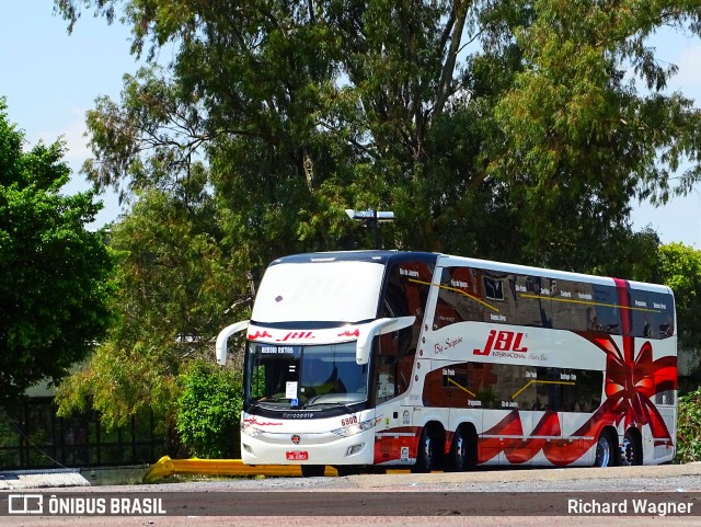 JBL Turismo 6900 na cidade de Buenos Aires, Argentina, por Richard Wagner. ID da foto: 8739945.