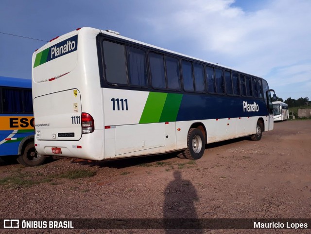 Planalto Transportes 1111 na cidade de Santiago, Rio Grande do Sul, Brasil, por Mauricio Lopes. ID da foto: 8739455.