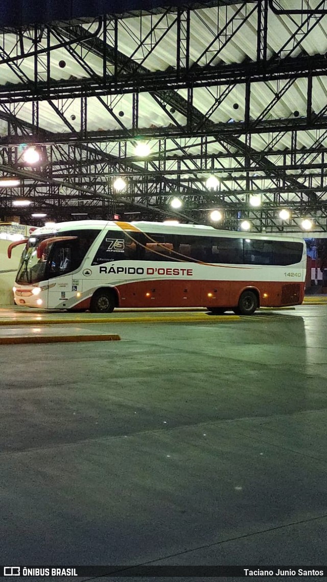 Rápido D´Oeste 14240 na cidade de Barretos, São Paulo, Brasil, por Taciano Junio Santos. Número da foto: #8739028.