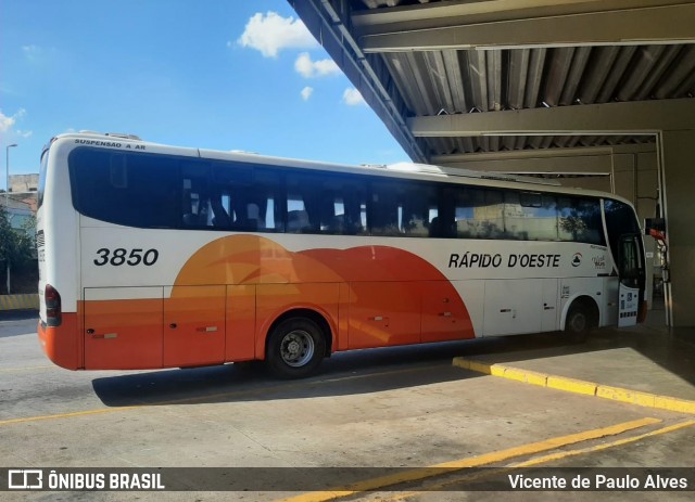 Rápido D´Oeste 3850 na cidade de Ribeirão Preto, São Paulo, Brasil, por Vicente de Paulo Alves. ID da foto: 8739271.