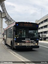 TTC - Toronto Transit Commission 8004 na cidade de Toronto, Ontario, Canadá, por Marco Silva. Número da foto: #8739051.