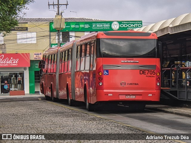 Empresa Cristo Rei > CCD Transporte Coletivo DE705 na cidade de Curitiba, Paraná, Brasil, por Adriano Trezub Déa. ID da foto: 8696824.