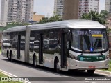 Via Sudeste Transportes S.A. 5 2814 na cidade de São Paulo, São Paulo, Brasil, por Bruno Kozeniauskas. Número da foto: #:id.
