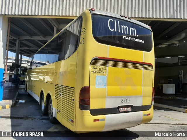 Viação Itapemirim 8715 na cidade de Rio de Janeiro, Rio de Janeiro, Brasil, por Marcelo Horta. Número da foto: #8745878.