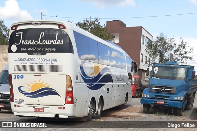 TransLourdes Transporte e Fretamento 300 na cidade de Formiga, Minas Gerais, Brasil, por Diego Felipe. ID da foto: 8746405.