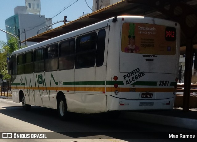 Sudeste Transportes Coletivos 3061 na cidade de Porto Alegre, Rio Grande do Sul, Brasil, por Max Ramos. ID da foto: 8750011.