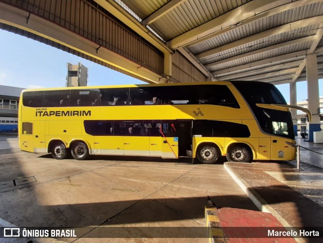 Viação Itapemirim 17035 na cidade de Rio de Janeiro, Rio de Janeiro, Brasil, por Marcelo Horta. Número da foto: #8760568.